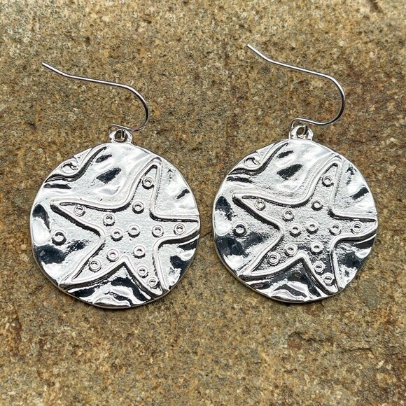 Star Fish Circle Earrings - Picture 5 of 5